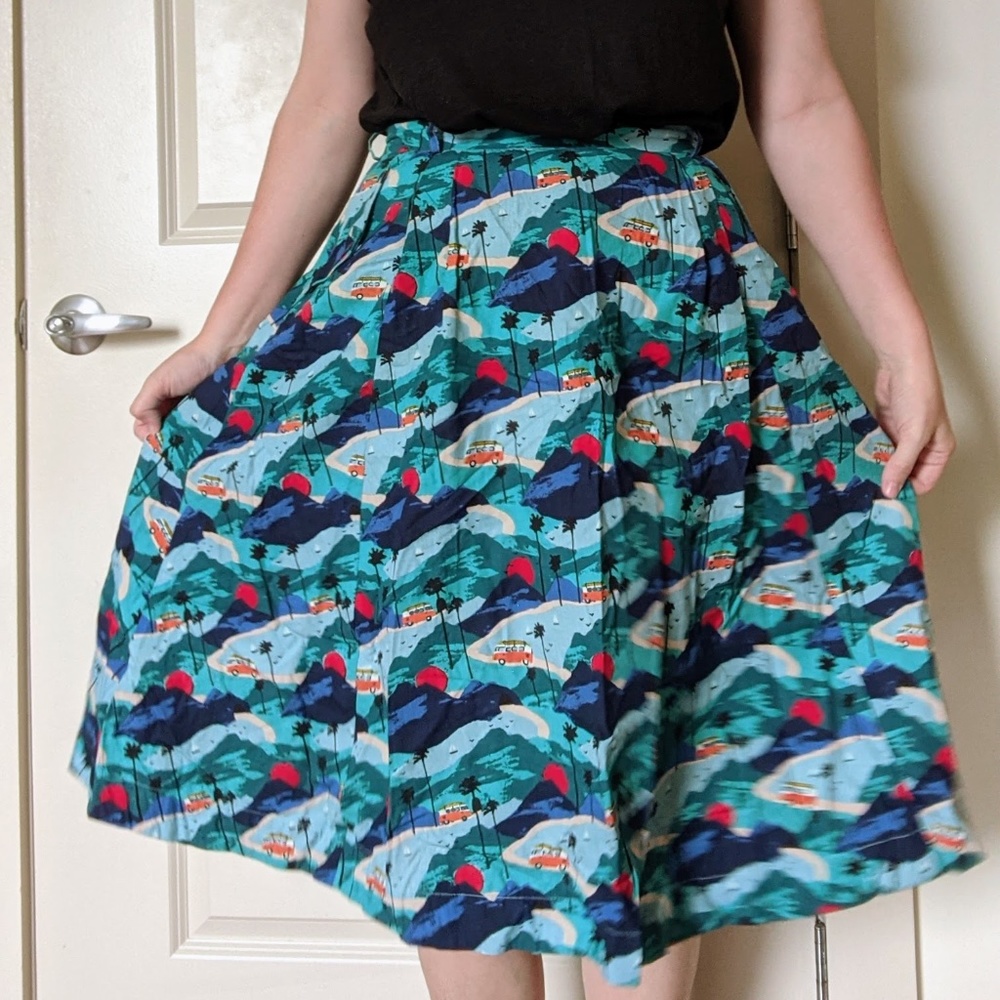 Colorful Emily and Fin print cotton skirt, size M, with pockets!